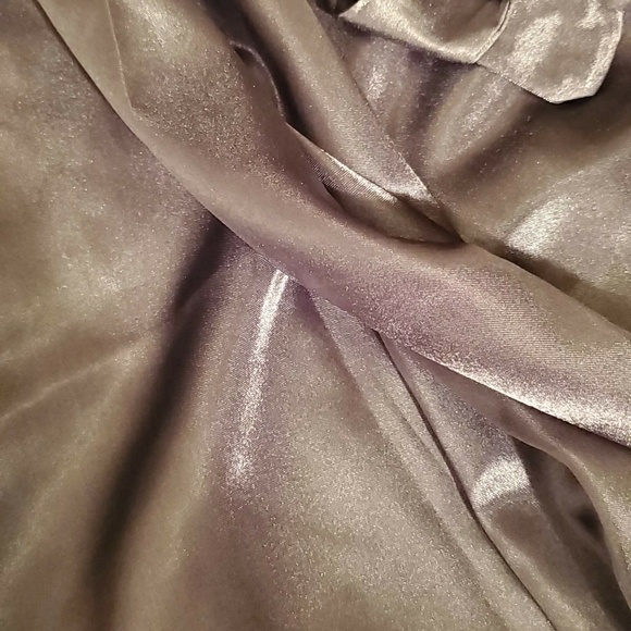 Black Sexy Long Satin Bathrobe - Picture 7 of 8